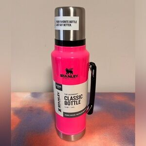 Neon Electric Pink Stanley Classic Bottle 1.5QT